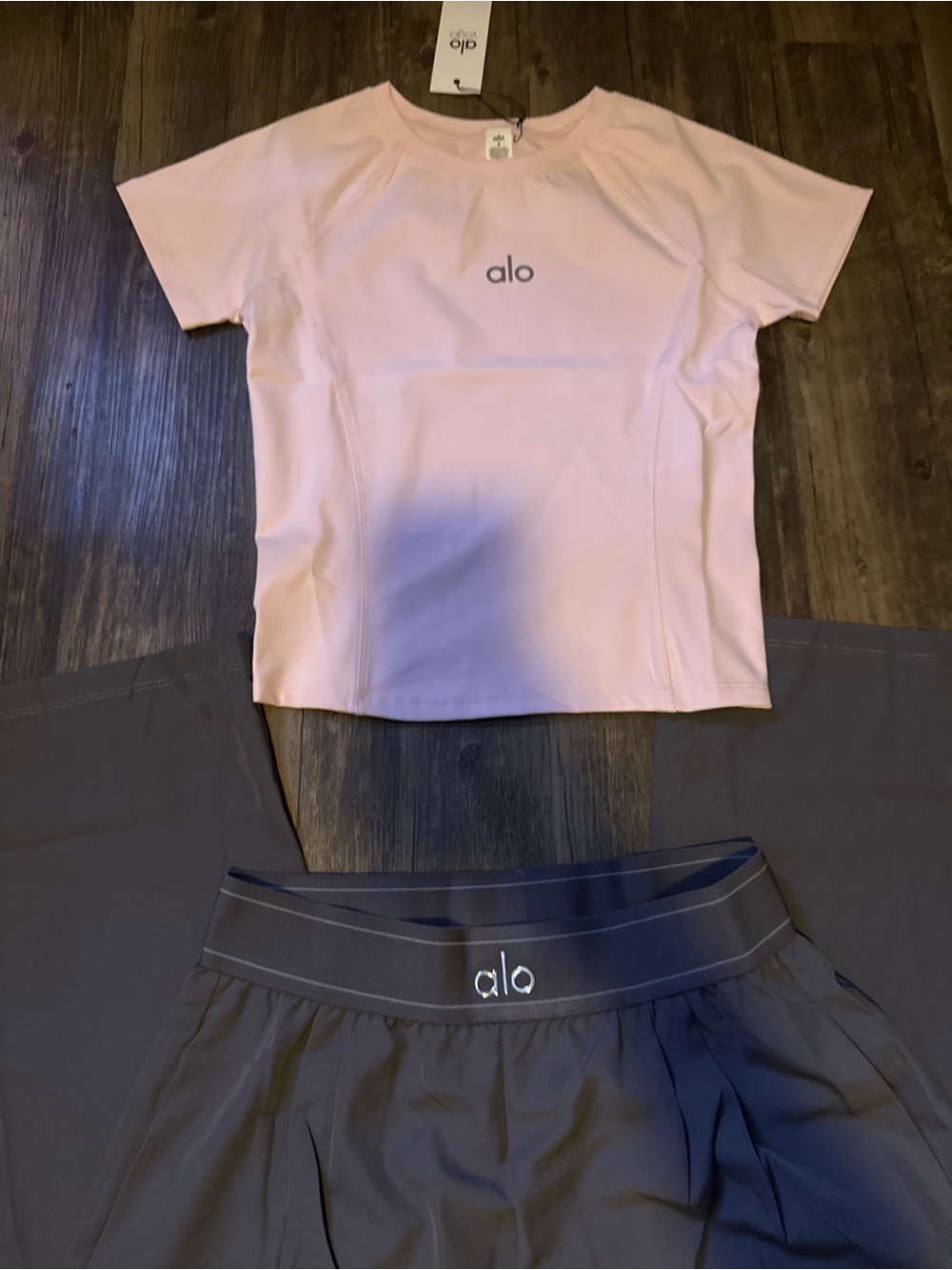 ALO Yoga Pink Short-Sleeve Top with Gray Wide-Leg Pants - Picture 3 of 3